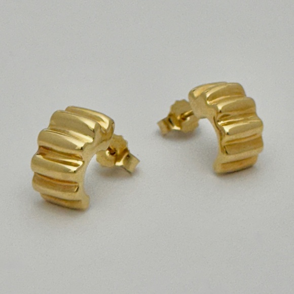 Dyadema Italy 14K Yellow Gold Huggie Earrings
